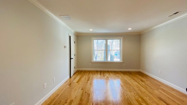 211 West St 211, Needham, MA 02494