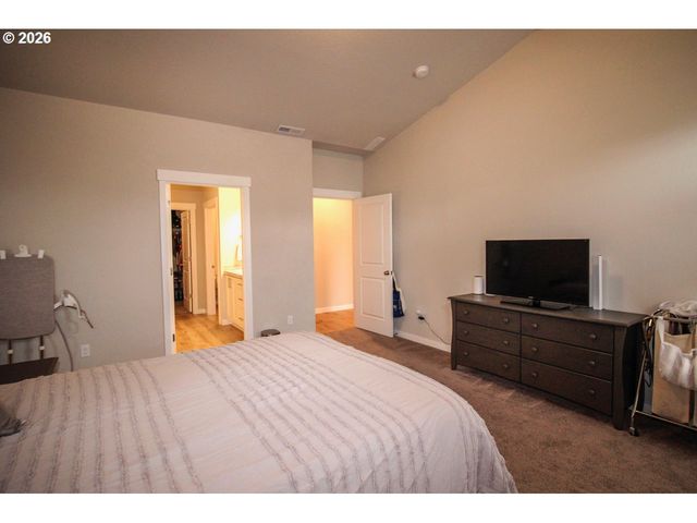 1683 S QUARTZ Dr, Cornelius, OR 97113