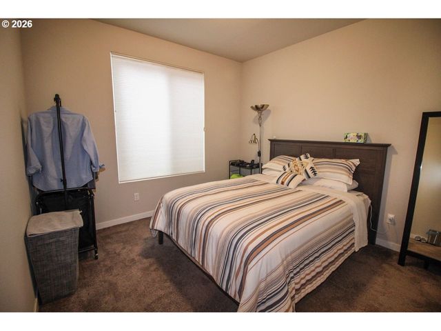 1683 S QUARTZ Dr, Cornelius, OR 97113