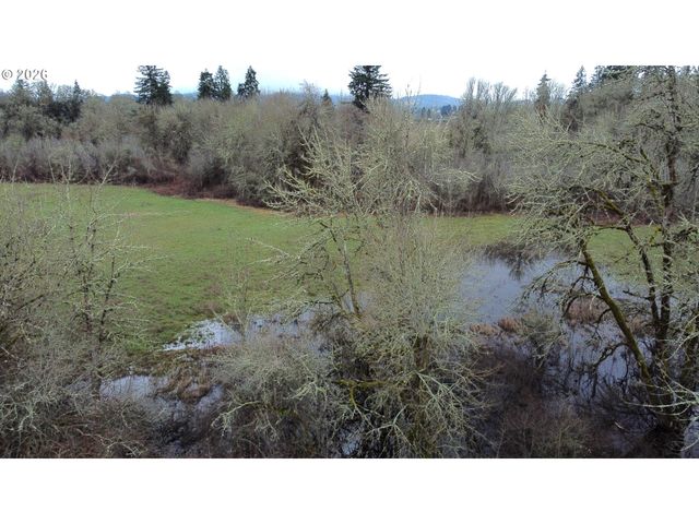 1683 S QUARTZ Dr, Cornelius, OR 97113