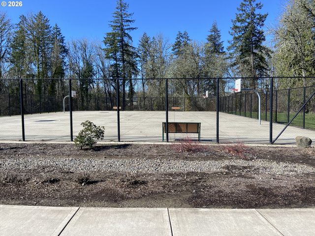 1683 S QUARTZ Dr, Cornelius, OR 97113