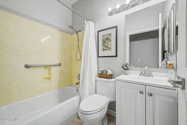 2801 N LITCHFIELD Road 82, Goodyear, AZ 85395