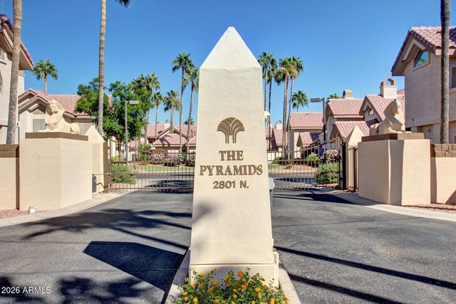 2801 N LITCHFIELD Road 82, Goodyear, AZ 85395