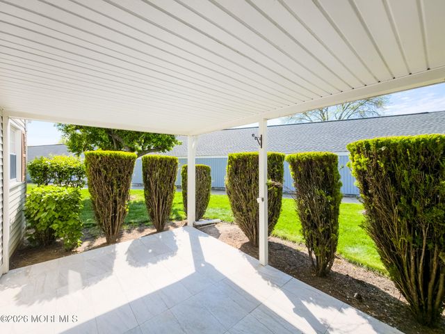 220C Manchester Lane, Monroe, NJ 08831