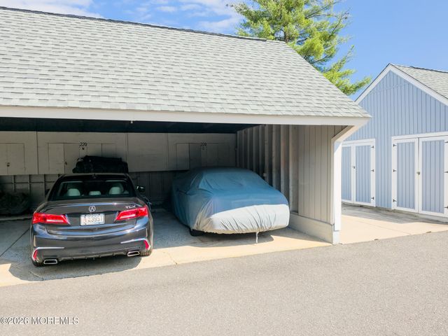 220C Manchester Lane, Monroe, NJ 08831