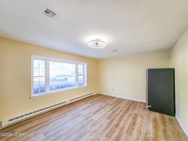 220C Manchester Lane, Monroe, NJ 08831