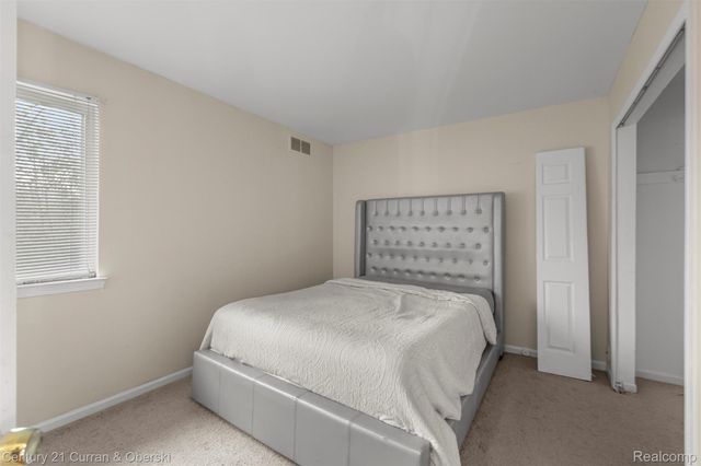 25274 Christina Drive, Brownstown Charter Township, MI 48134
