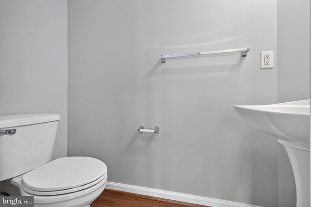 9036 WOODPECKER CT, Gainesville, VA 20155