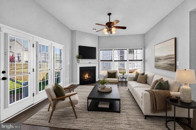 9036 WOODPECKER CT, Gainesville, VA 20155