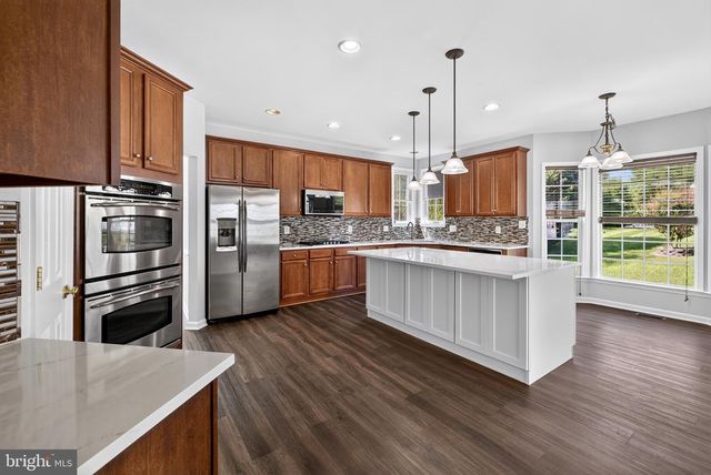 9036 WOODPECKER CT, Gainesville, VA 20155