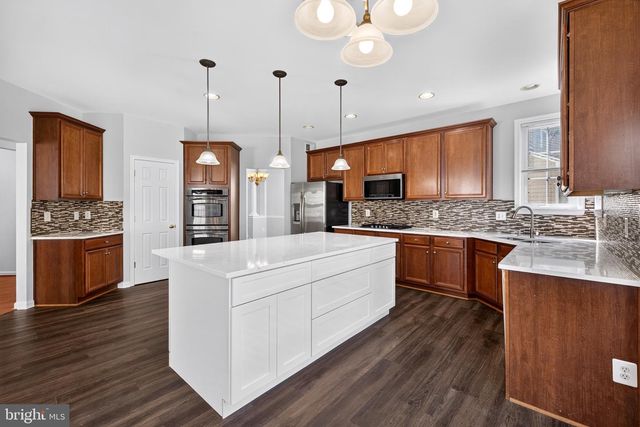 9036 WOODPECKER CT, Gainesville, VA 20155