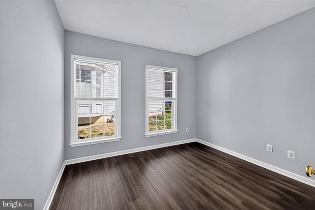 9036 WOODPECKER CT, Gainesville, VA 20155