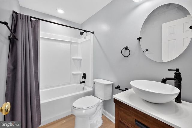 9036 WOODPECKER CT, Gainesville, VA 20155