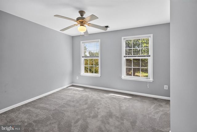 9036 WOODPECKER CT, Gainesville, VA 20155