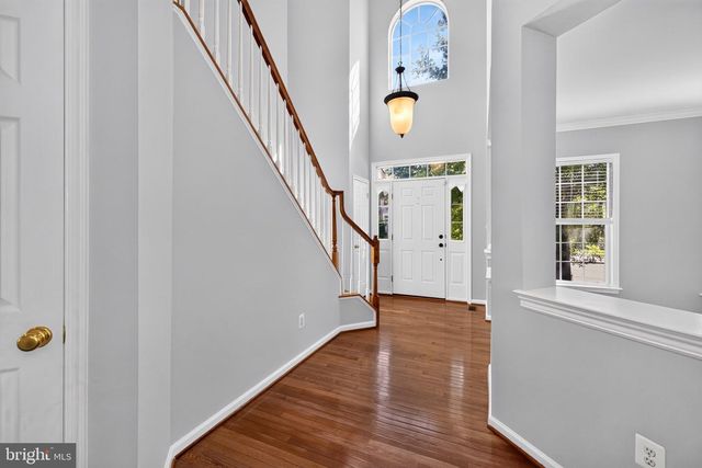 9036 WOODPECKER CT, Gainesville, VA 20155