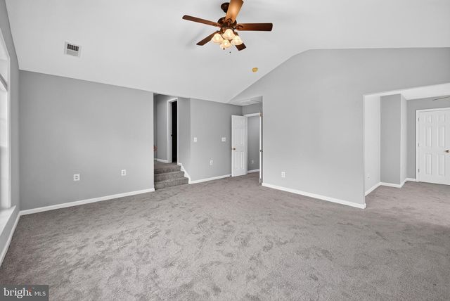 9036 WOODPECKER CT, Gainesville, VA 20155