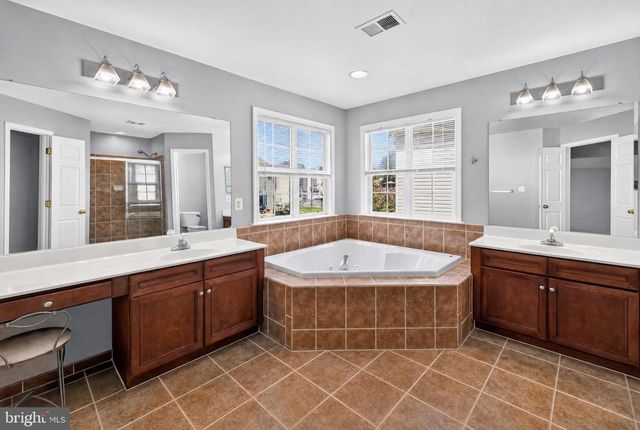9036 WOODPECKER CT, Gainesville, VA 20155