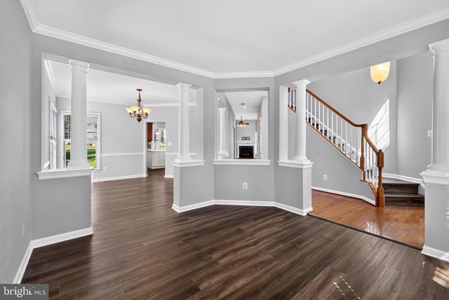 9036 WOODPECKER CT, Gainesville, VA 20155