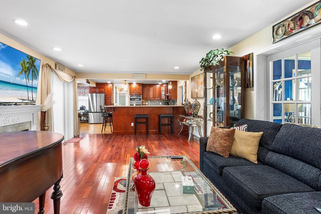 1729 BIDEN LN, Williamstown, NJ 08094