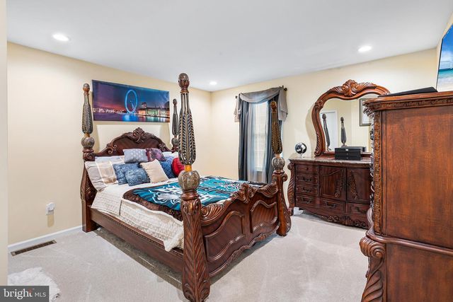 1729 BIDEN LN, Williamstown, NJ 08094