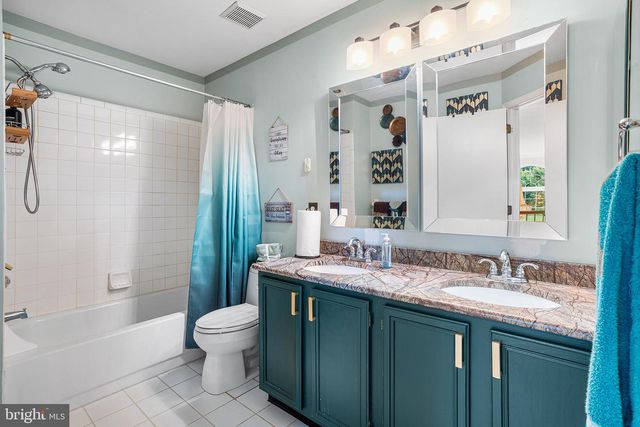 1729 BIDEN LN, Williamstown, NJ 08094