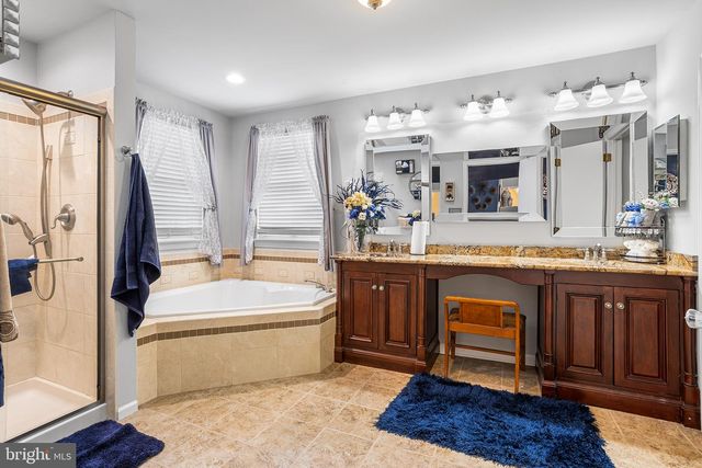 1729 BIDEN LN, Williamstown, NJ 08094
