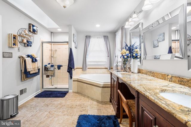 1729 BIDEN LN, Williamstown, NJ 08094