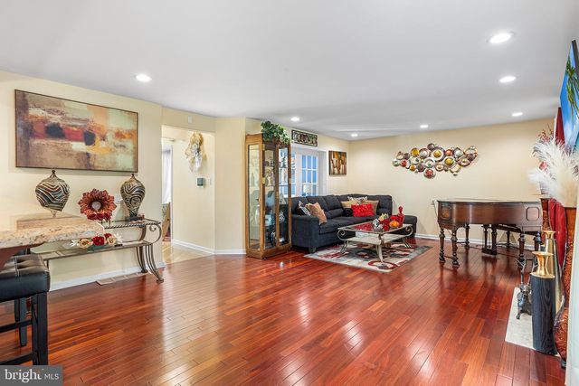 1729 BIDEN LN, Williamstown, NJ 08094