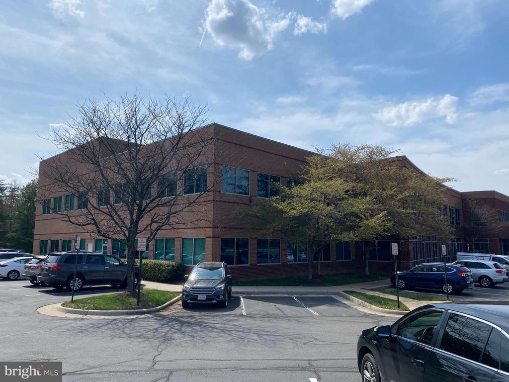 22375 BRODERICK DR #105 110, Sterling, VA 20166