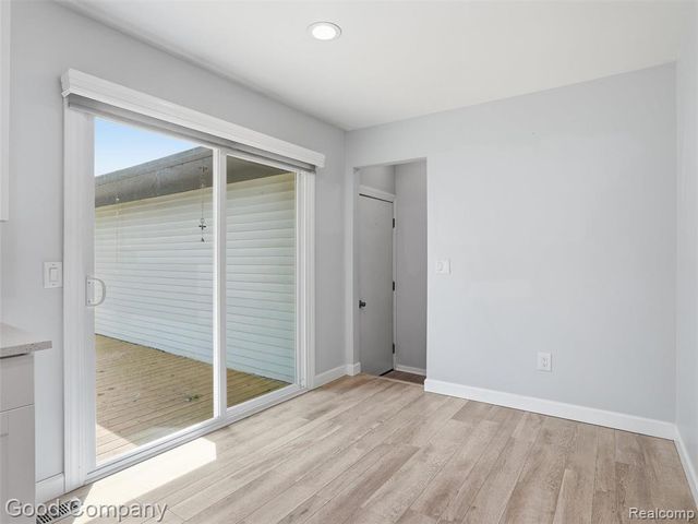 2793 Weaverton Road, Rochester Hills, MI 48307