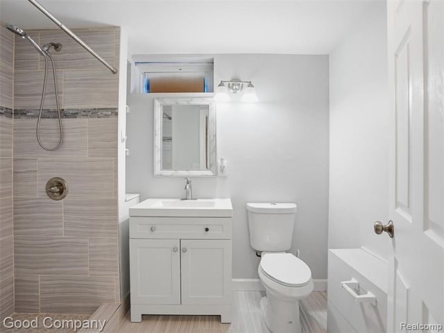 2793 Weaverton Road, Rochester Hills, MI 48307