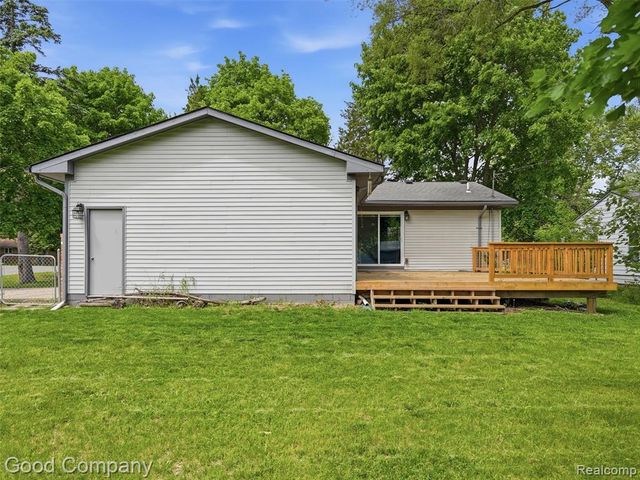 2793 Weaverton Road, Rochester Hills, MI 48307