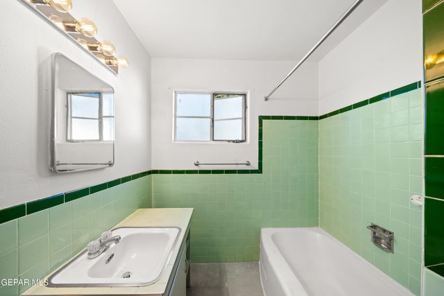 1512 Meadowview Drive, El Paso, TX 79925