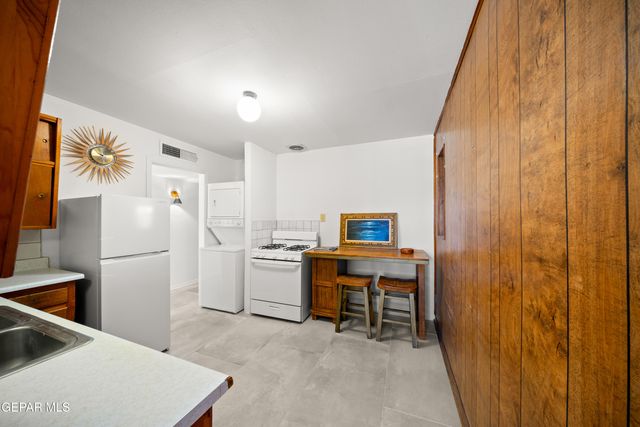 1512 Meadowview Drive, El Paso, TX 79925