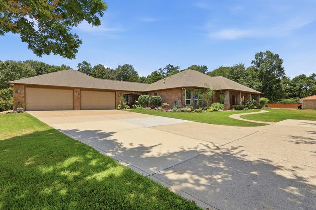 151 Lyndsey Drive, Montgomery, TX 77316