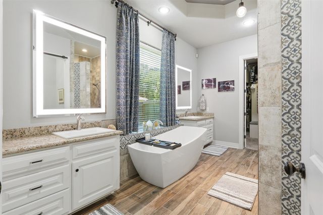 151 Lyndsey Drive, Montgomery, TX 77316