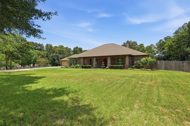 151 Lyndsey Drive, Montgomery, TX 77316
