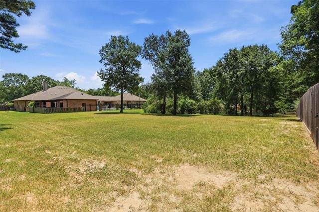 151 Lyndsey Drive, Montgomery, TX 77316