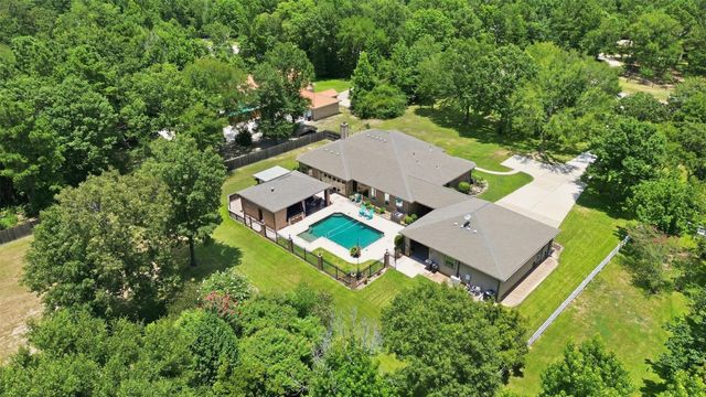 151 Lyndsey Drive, Montgomery, TX 77316