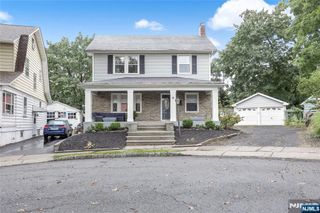 6 Lobell Court, Bloomfield, NJ 07003