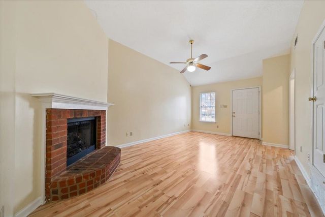 1584 BEAVER TRAIL RD, Memphis, TN 38016