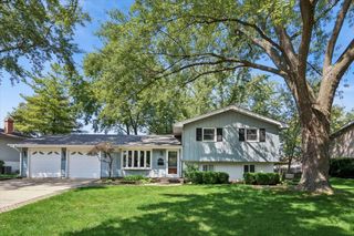 608 Norwood Lane, Schaumburg, IL 60193