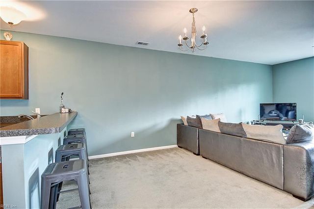 4316 Hillingdon Bnd Apt 305, Chesapeake, VA 23321