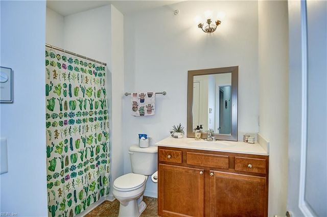 4316 Hillingdon Bnd Apt 305, Chesapeake, VA 23321