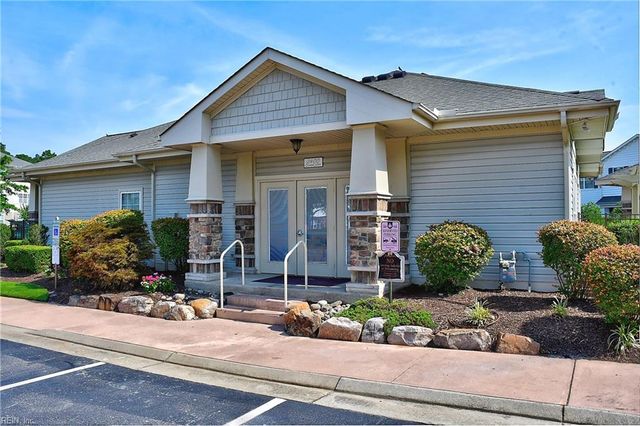 4316 Hillingdon Bnd Apt 305, Chesapeake, VA 23321