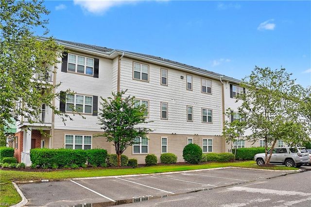 4316 Hillingdon Bnd Apt 305, Chesapeake, VA 23321