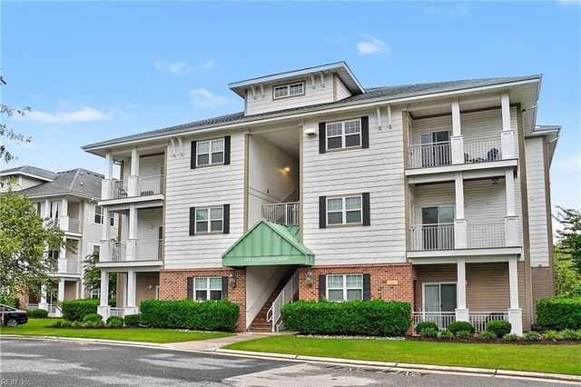 4316 Hillingdon Bnd Apt 305, Chesapeake, VA 23321