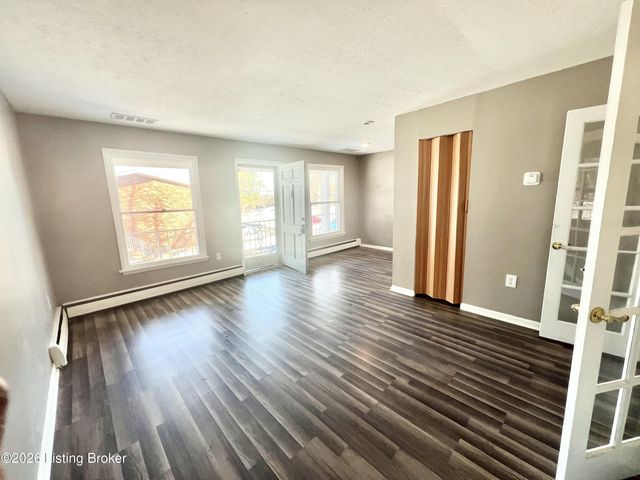 4501 S 6th St APT 78, Louisville, KY 40214