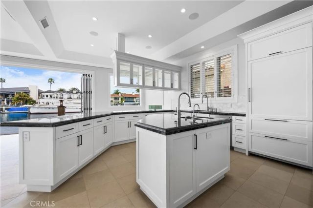 45 Linda Isle, Newport Beach, CA 92660