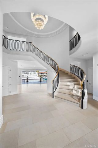 45 Linda Isle, Newport Beach, CA 92660